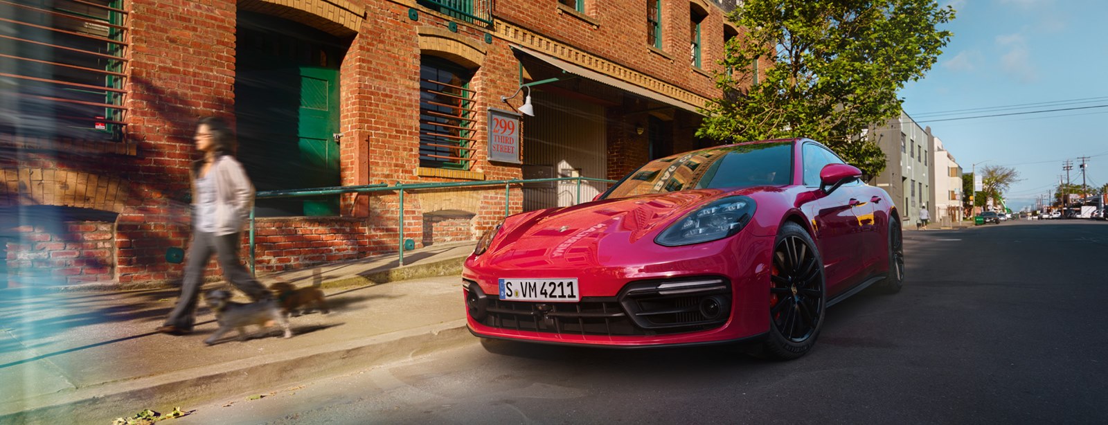 Смелость меняет все. Новый Porsche Panamera GTS и GTS Sport Turismo. Смелость меняет все. Новый Porsche Panamera GTS и GTS Sport Turismo.